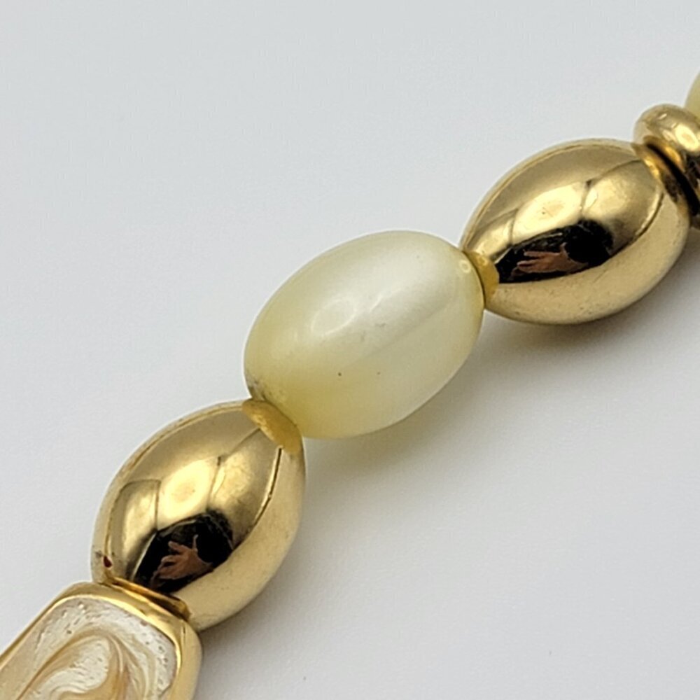 Vintage NAPIER Yellow Moonglow Lucite Beaded Necklace Gold Tone Beige Enamel 25" - Picture 6 of 12